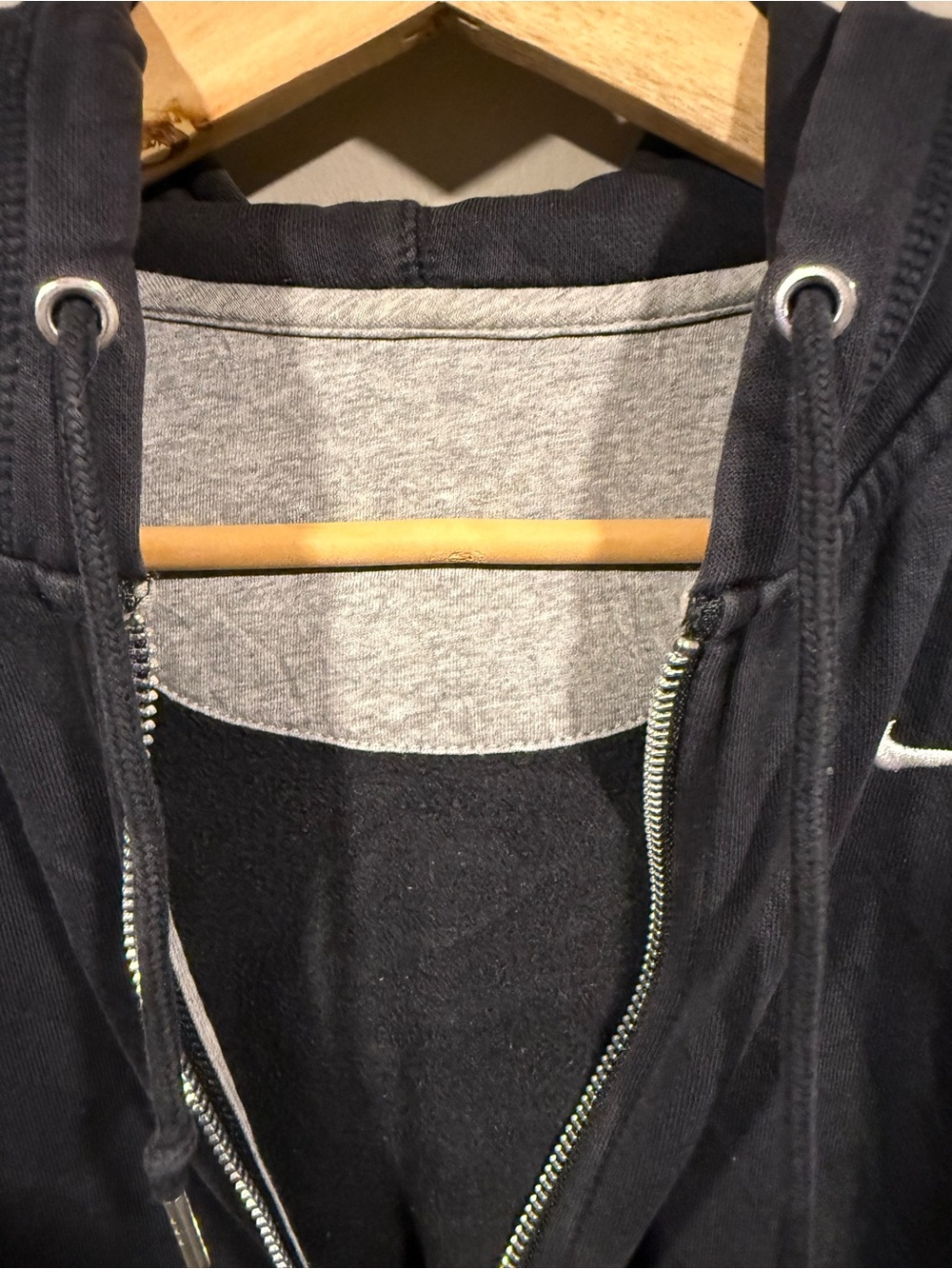 Nike womens Dark Black Full-Zip Hooded Sweater Mens Small image 5